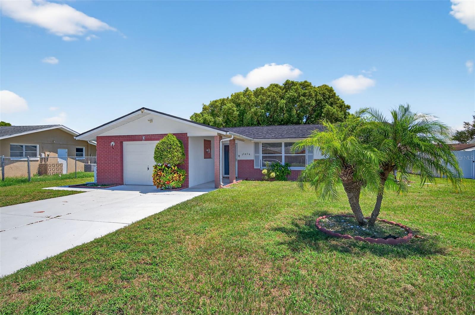 Image 4 of 51 For 10404 Loquat Drive