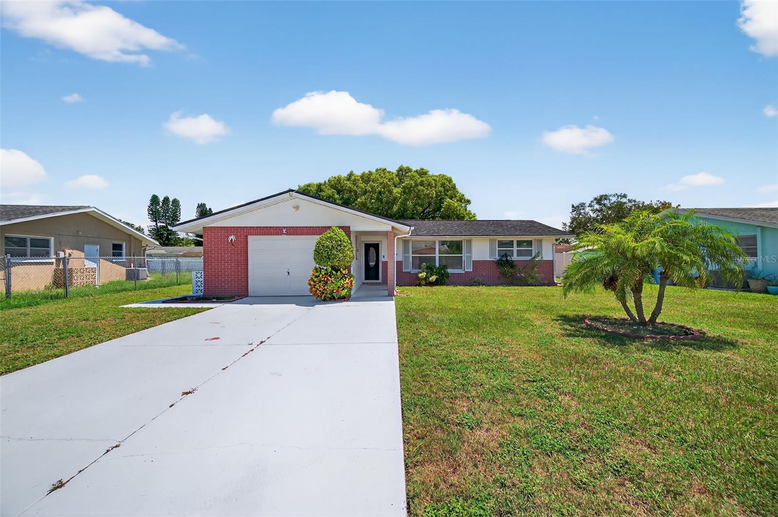 Image 44 of 51 For 10404 Loquat Drive