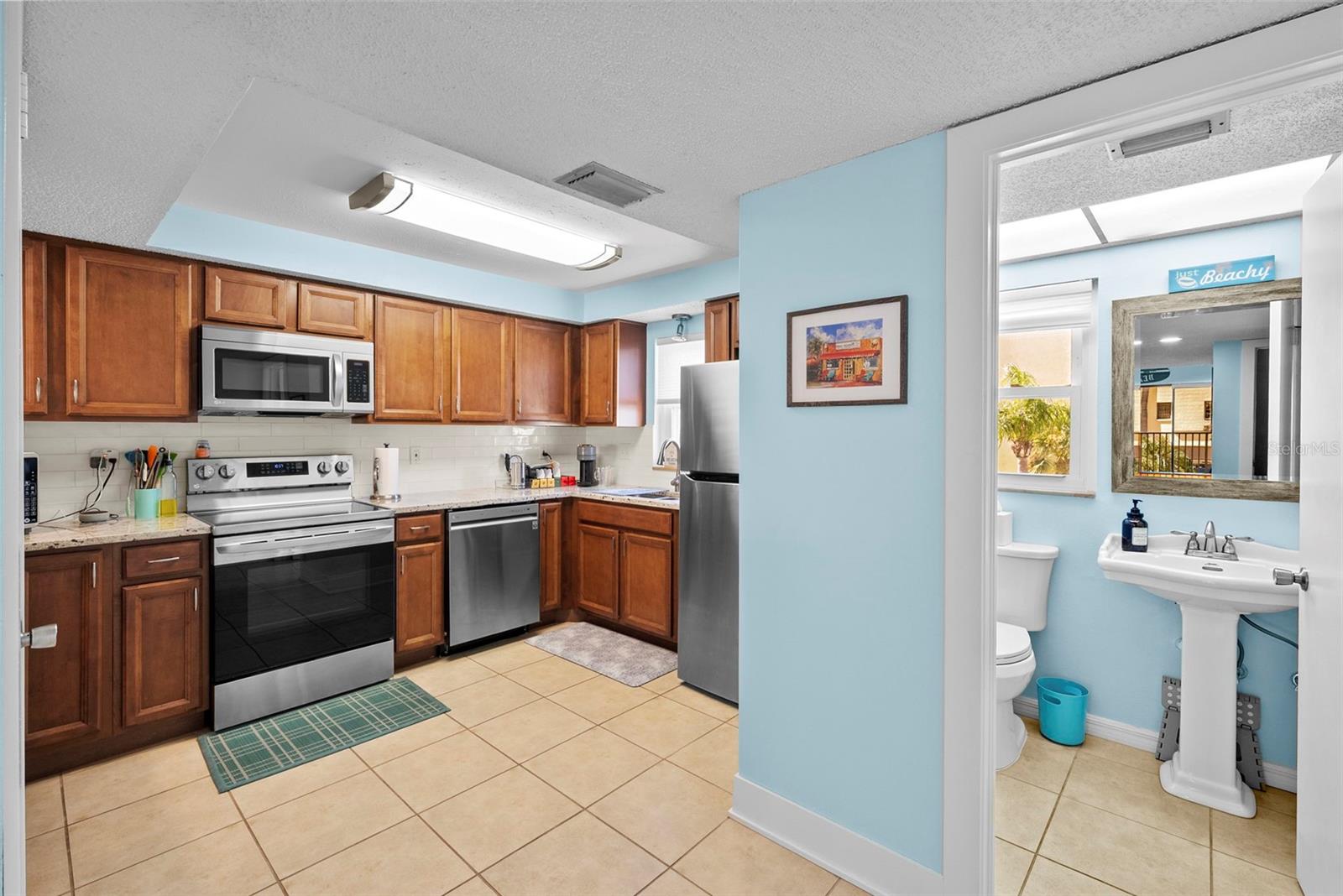 Image 12 of 56 For 314 Windrush Boulevard 12
