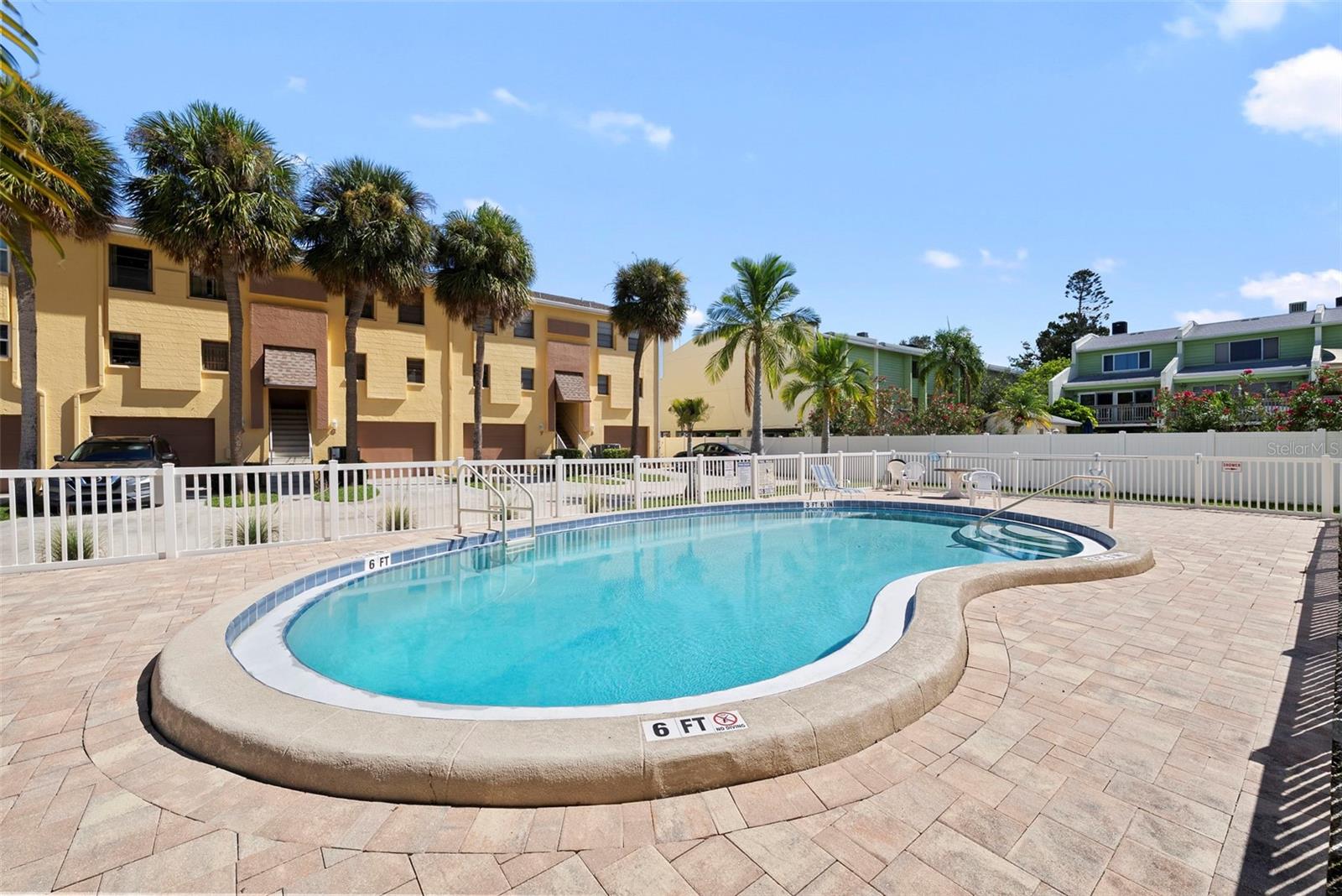 Image 2 of 56 For 314 Windrush Boulevard 12