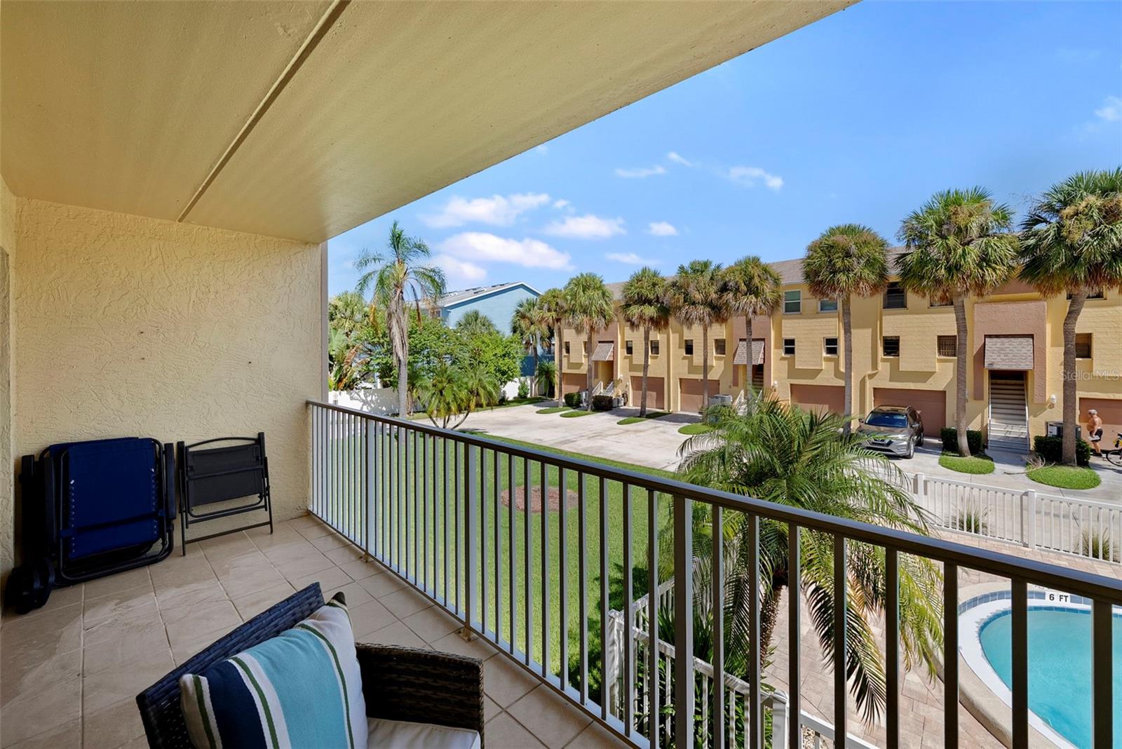 Image 25 of 56 For 314 Windrush Boulevard 12