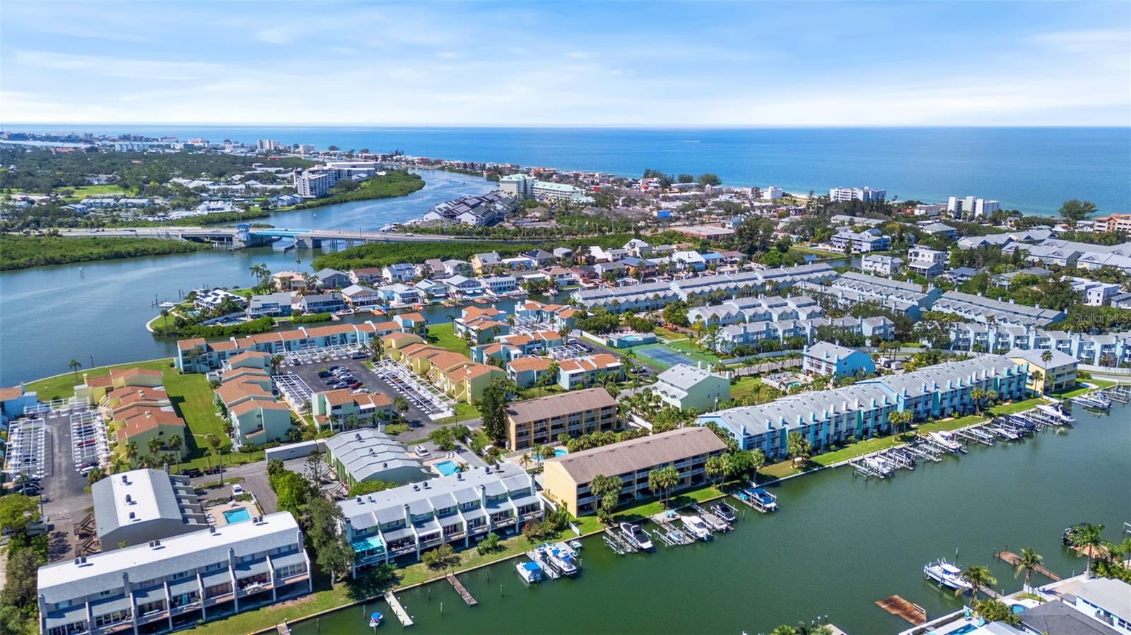 Image 47 of 56 For 314 Windrush Boulevard 12
