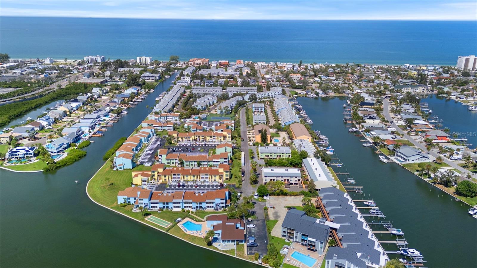 Image 50 of 56 For 314 Windrush Boulevard 12