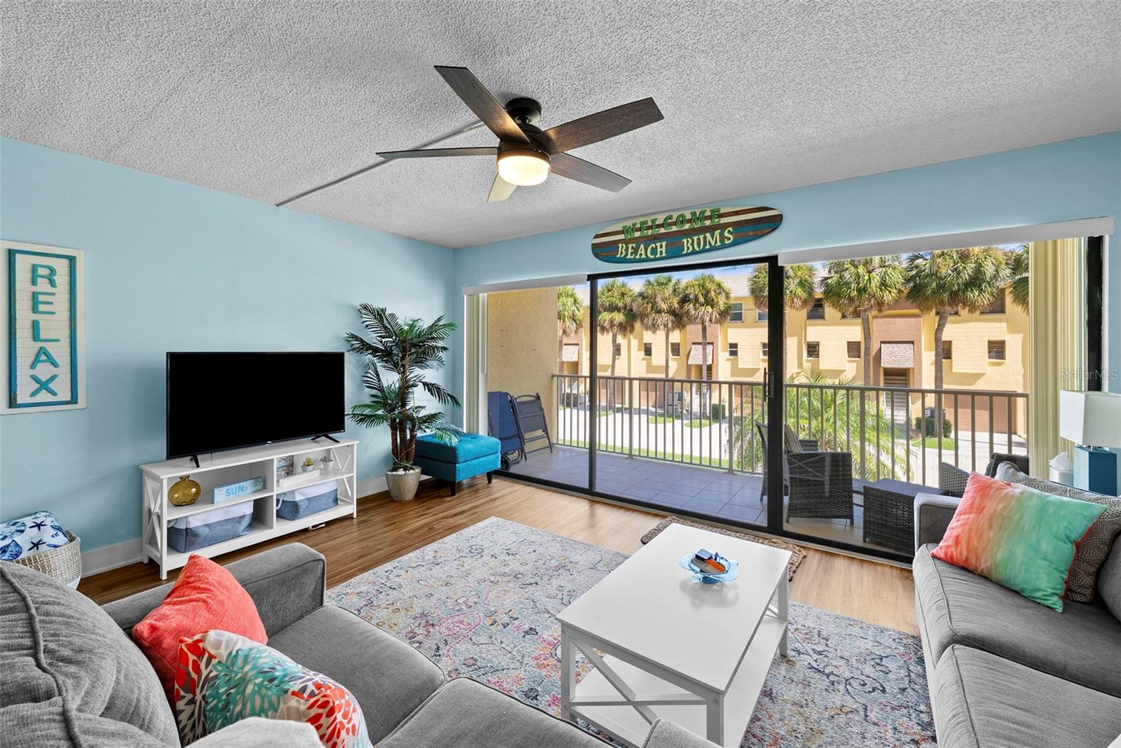 Image 6 of 56 For 314 Windrush Boulevard 12