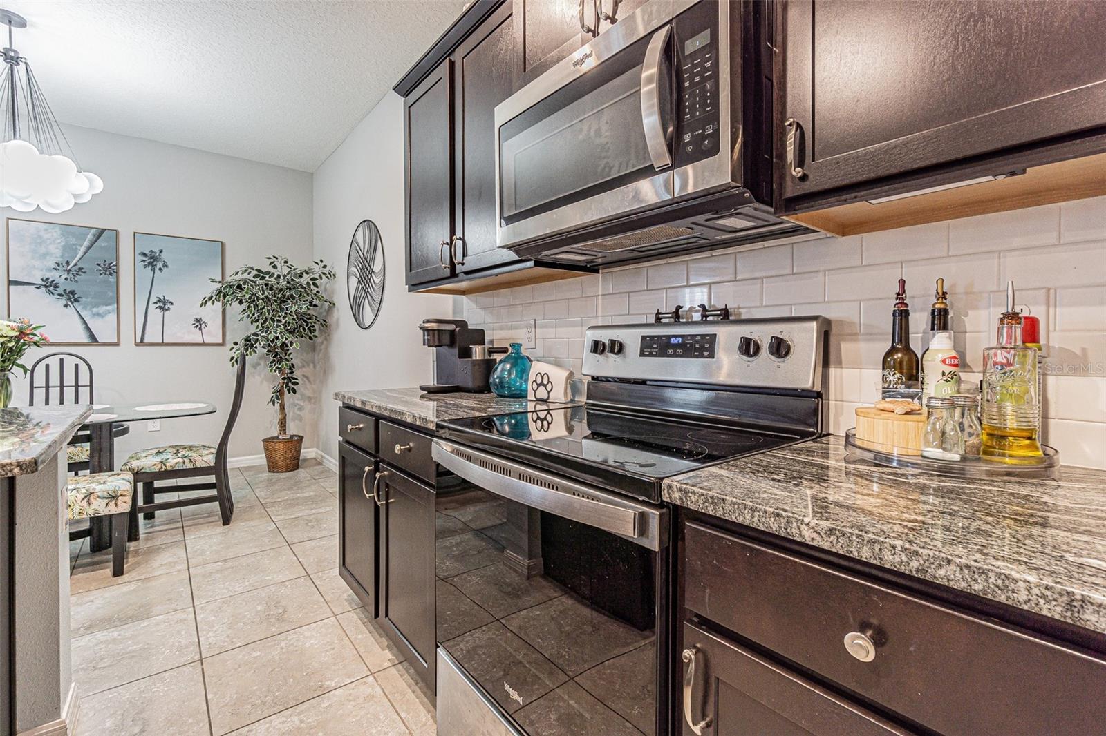 Listing photo id 11 for 31457 Mango Fade Way