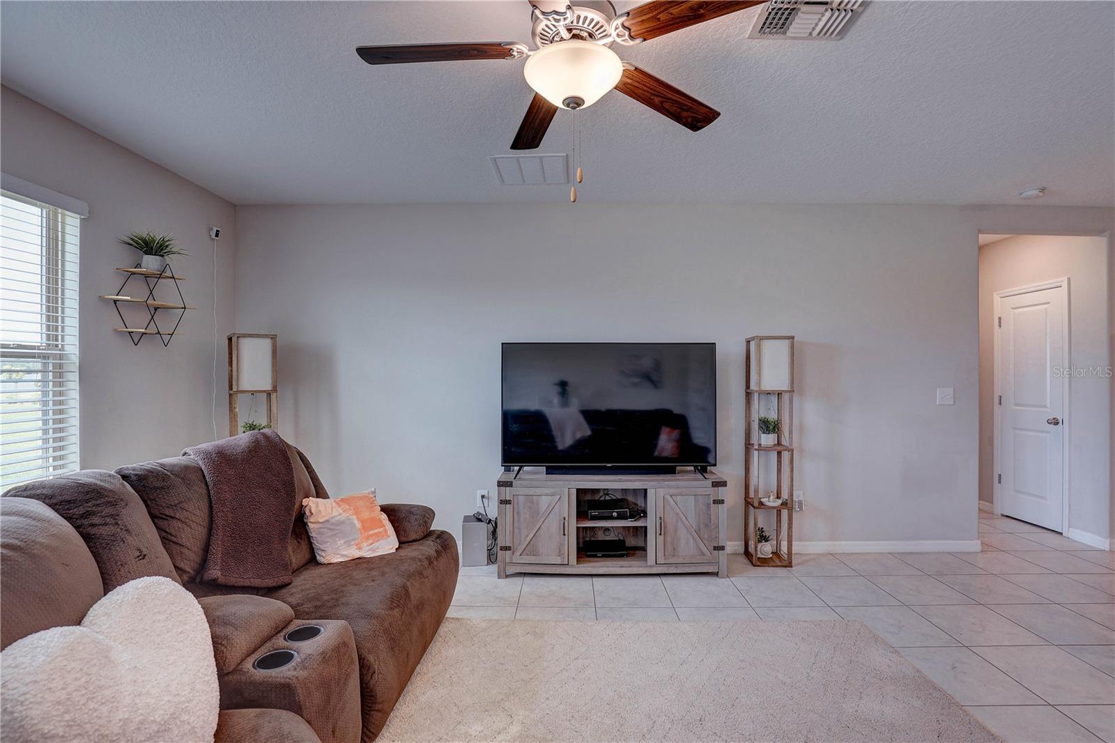 Image 18 of 54 For 9805 Alysheba Court