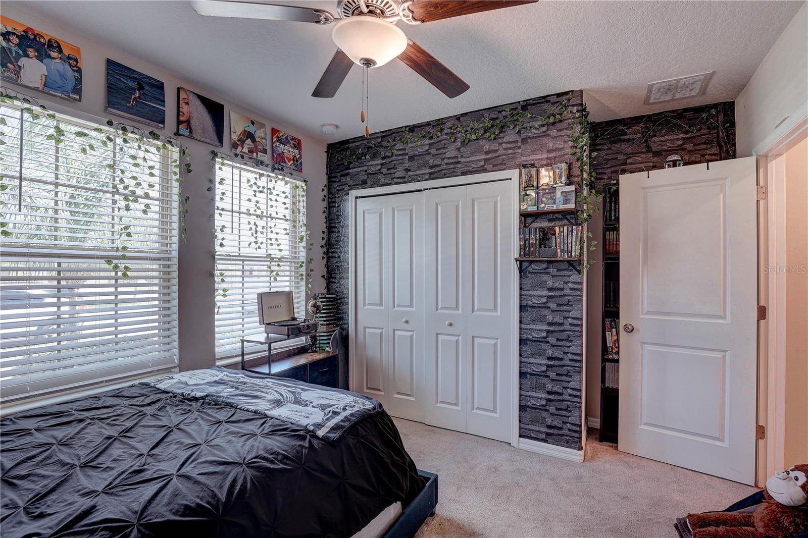 Image 24 of 54 For 9805 Alysheba Court