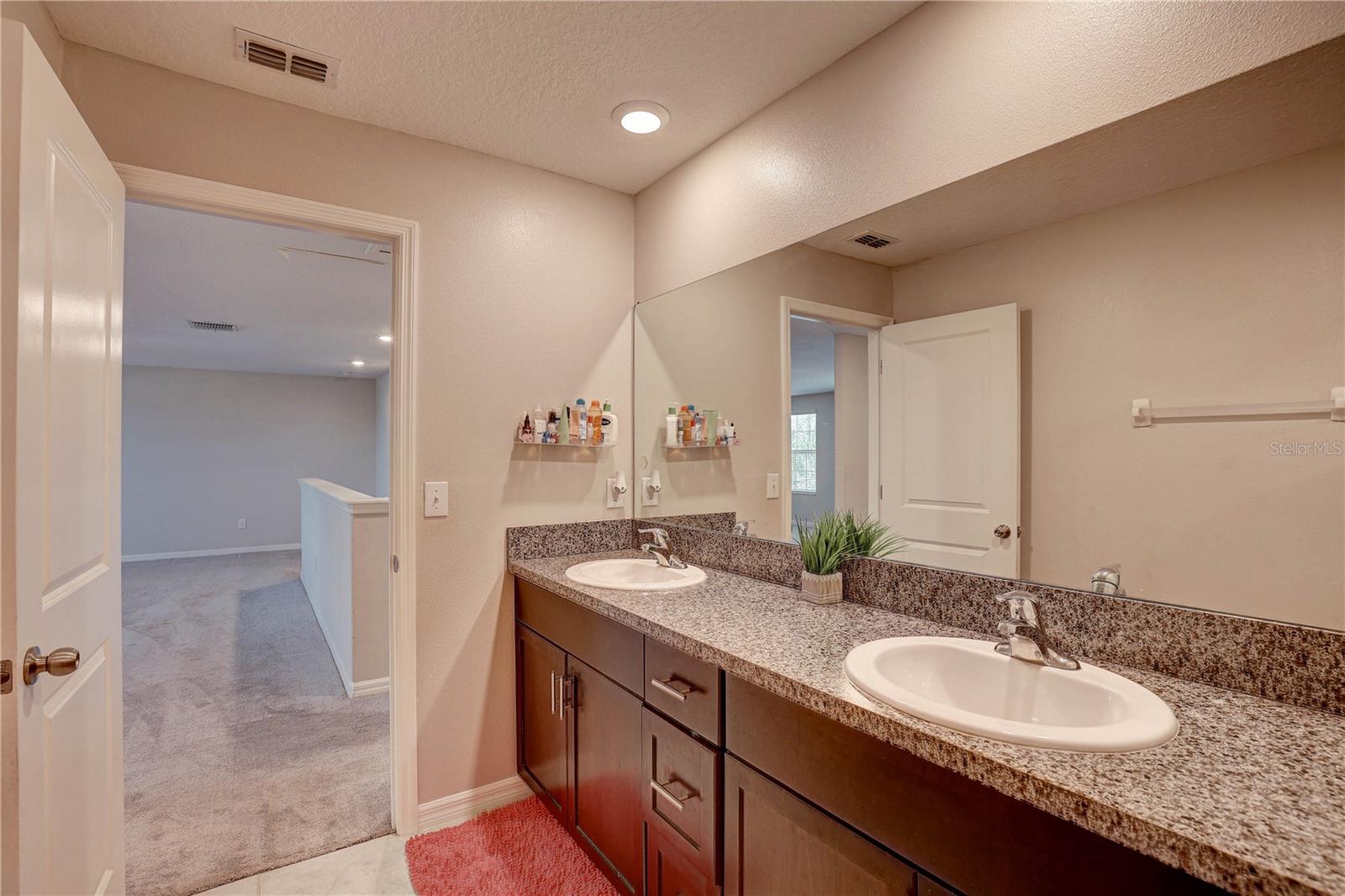 Image 33 of 54 For 9805 Alysheba Court