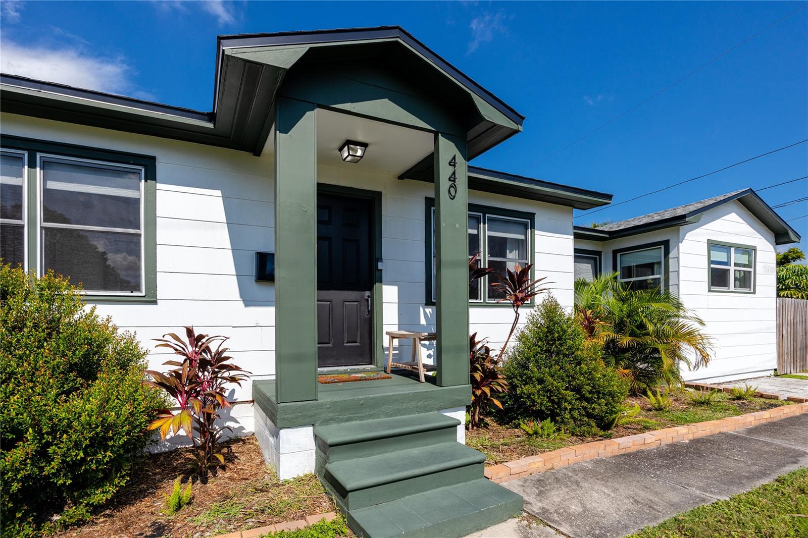 Image 11 of 55 For 440 42nd Street N