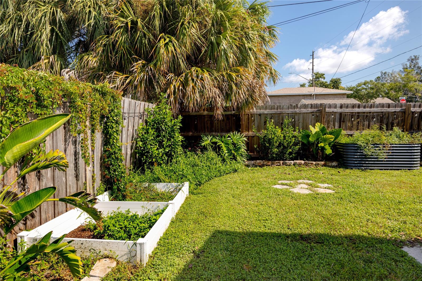 Image 44 of 55 For 440 42nd Street N