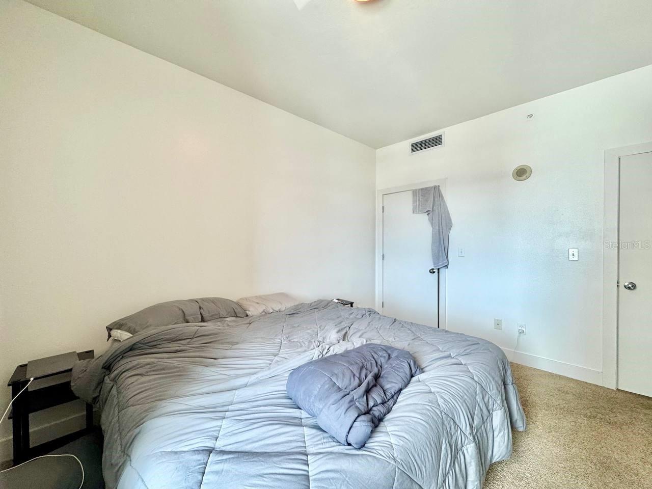 Image 22 of 50 For 1120 Kennedy Boulevard 1021