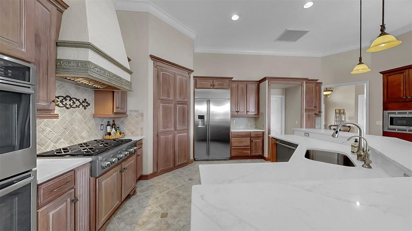Image 25 of 75 For 914 Capriccio Lane