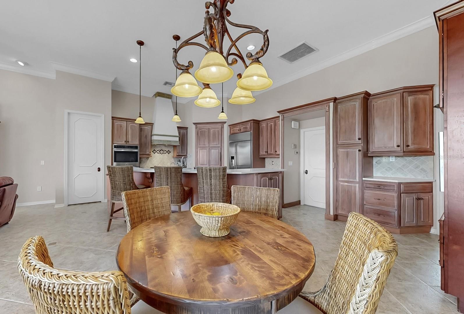 Image 26 of 75 For 914 Capriccio Lane