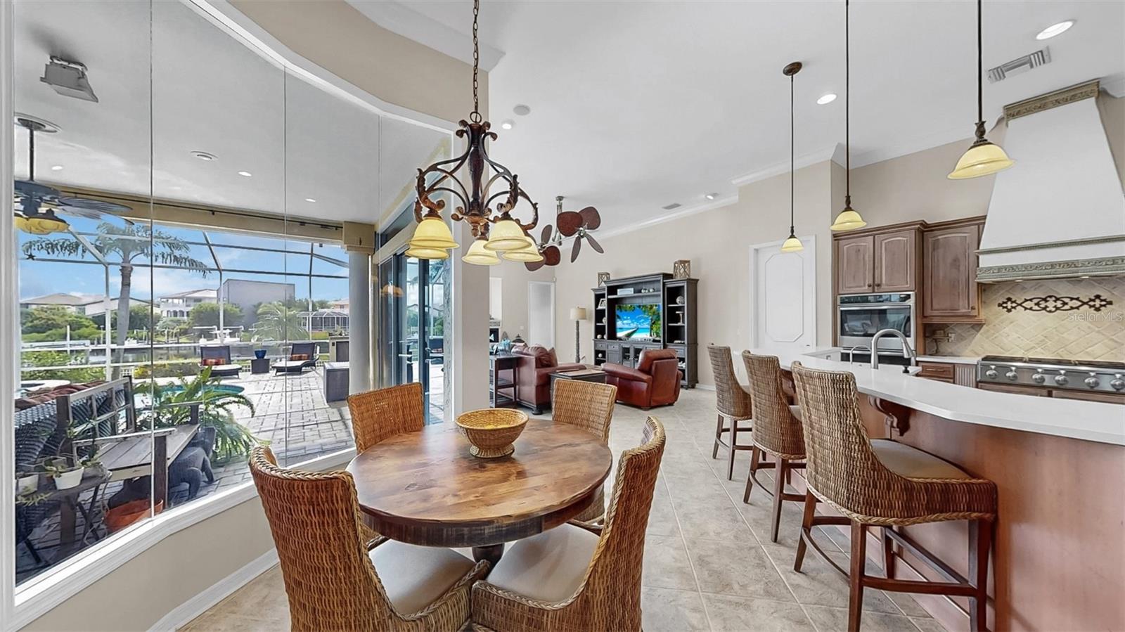 Image 30 of 75 For 914 Capriccio Lane