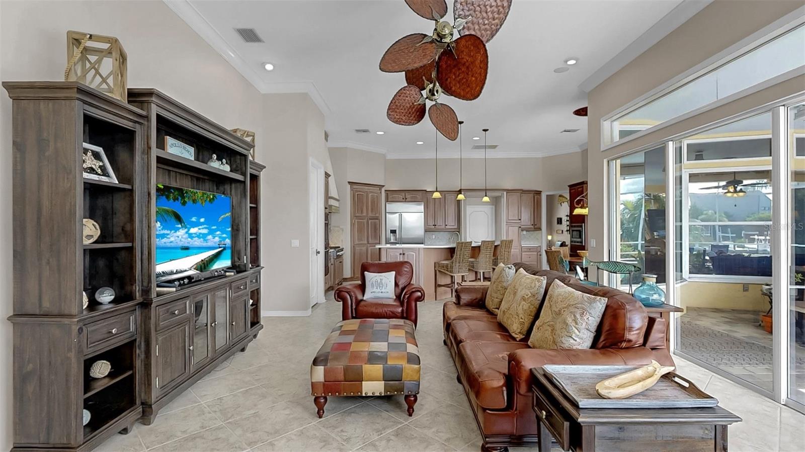 Image 33 of 75 For 914 Capriccio Lane