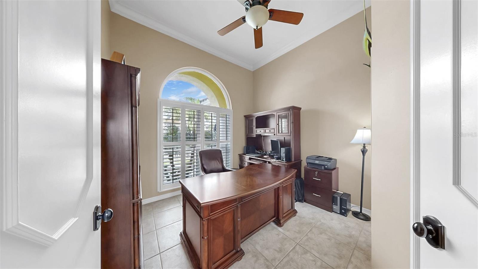 Image 38 of 75 For 914 Capriccio Lane