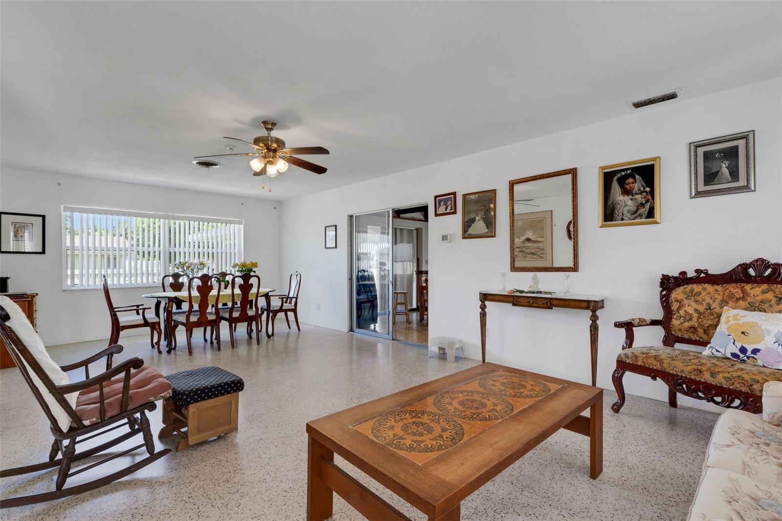 Listing photo id 2 for 2697 66th Terrace S