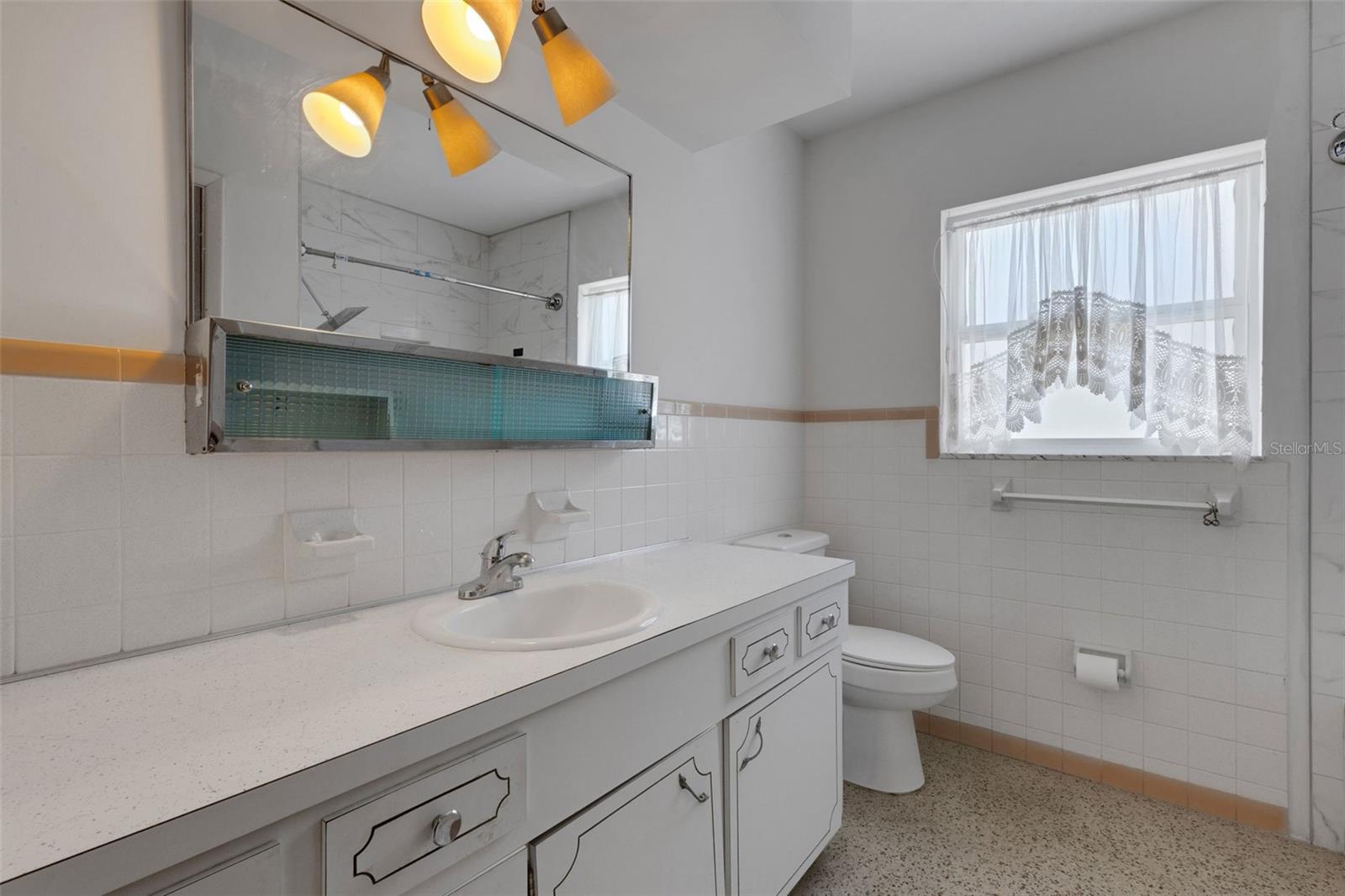 Listing photo id 6 for 2697 66th Terrace S