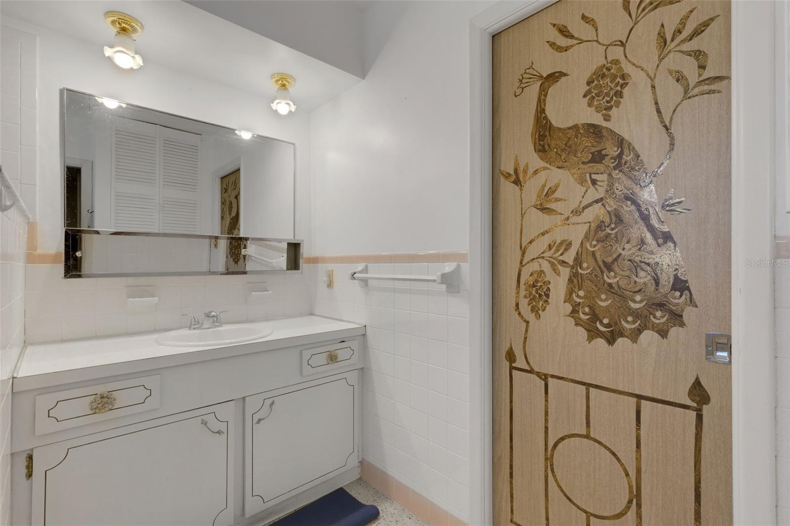 Listing photo id 7 for 2697 66th Terrace S