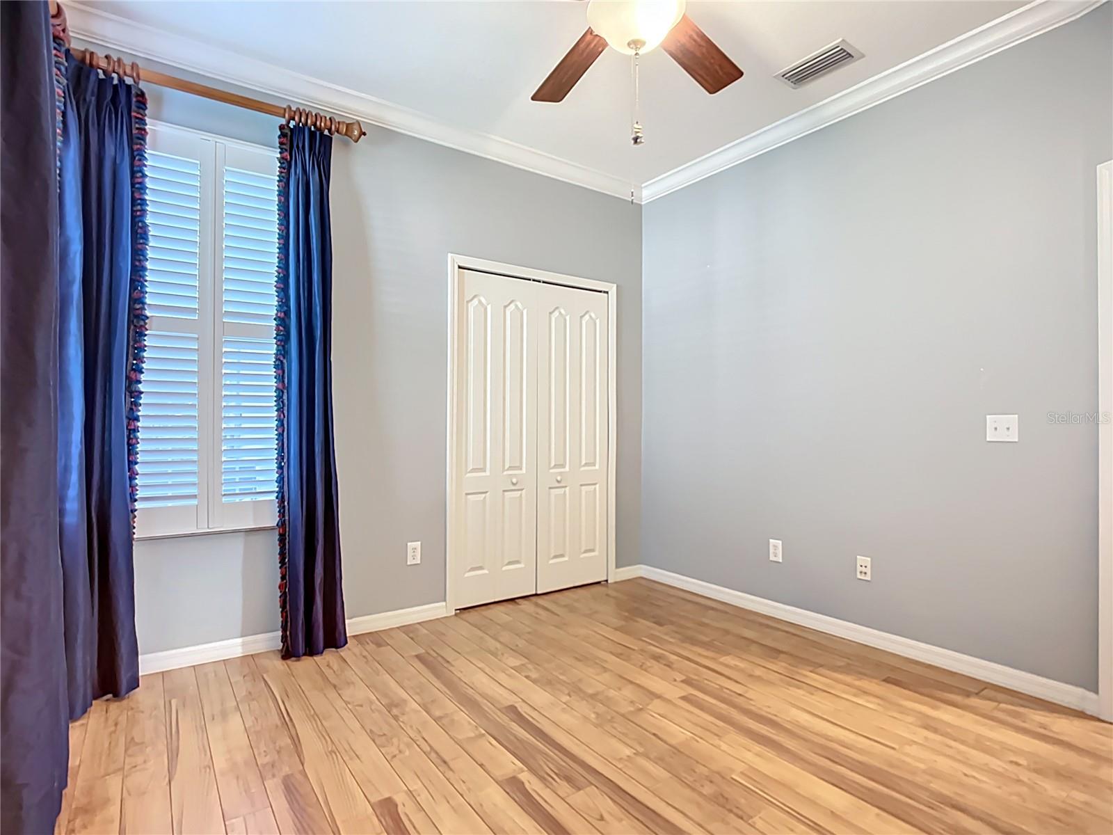 Image 29 of 52 For 15733 Phoebepark Avenue