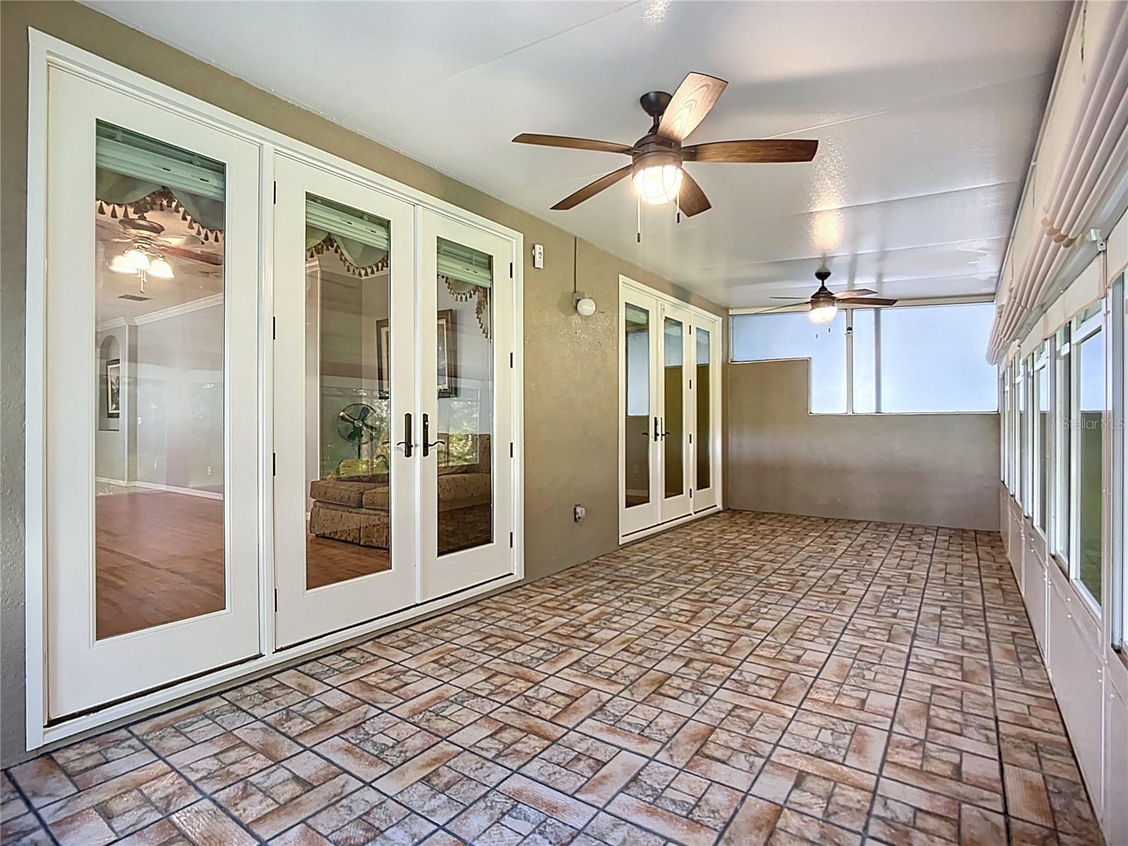 Image 39 of 52 For 15733 Phoebepark Avenue