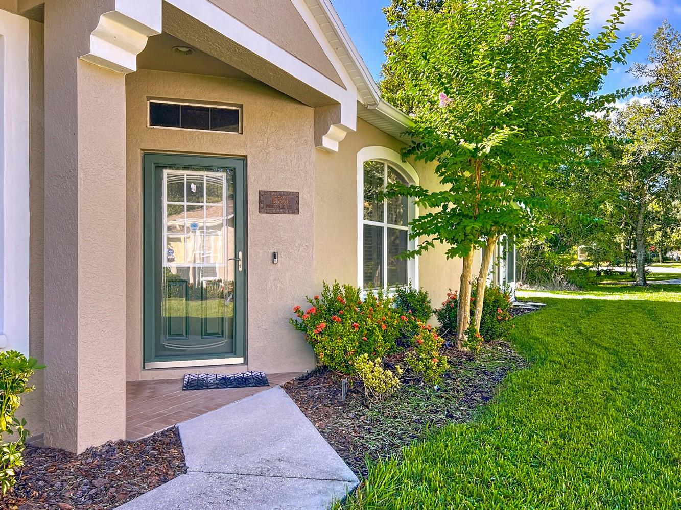 Image 4 of 52 For 15733 Phoebepark Avenue