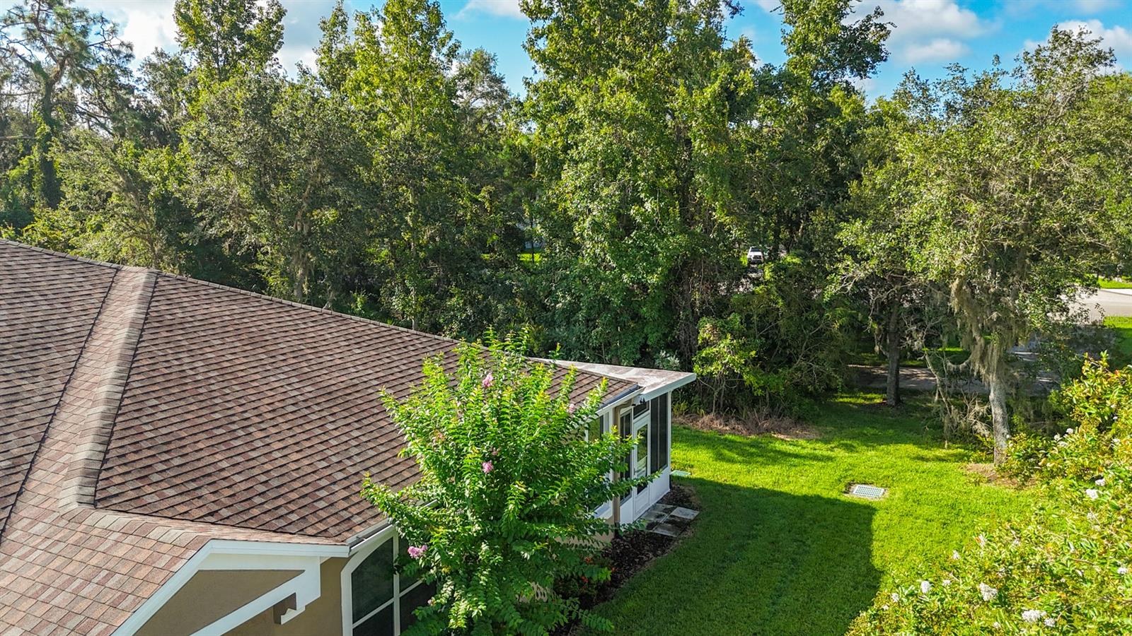 Image 43 of 52 For 15733 Phoebepark Avenue