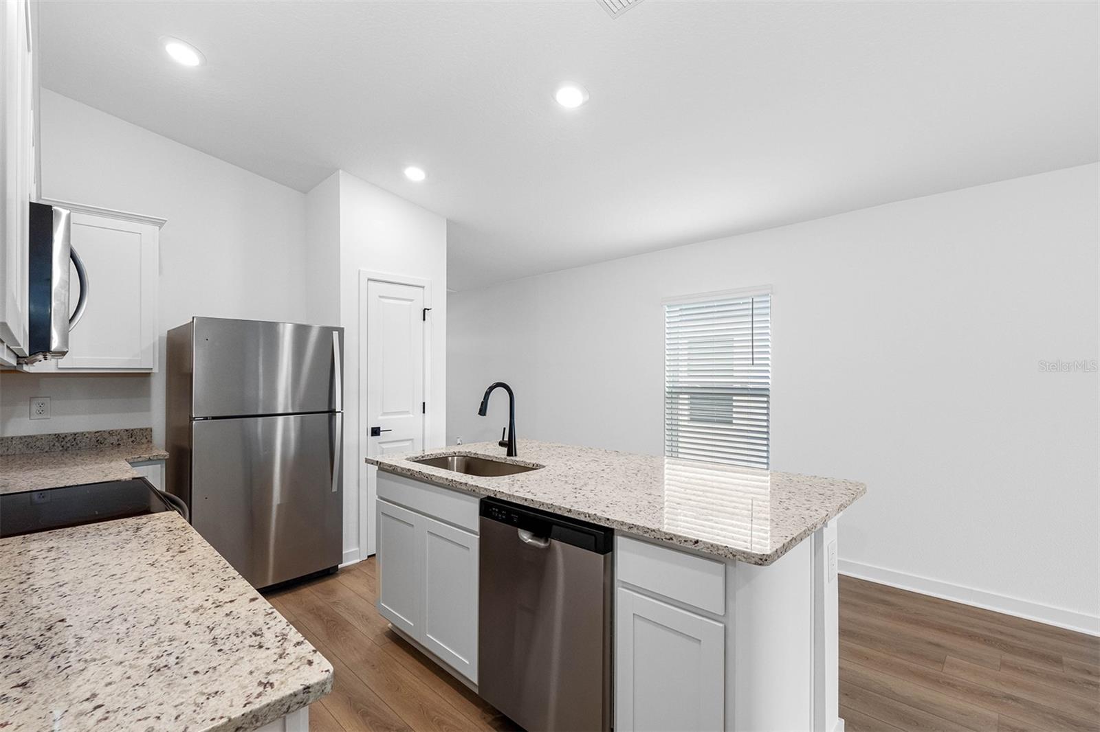 Image 3 of 7 For 15404 Pomp Parkway