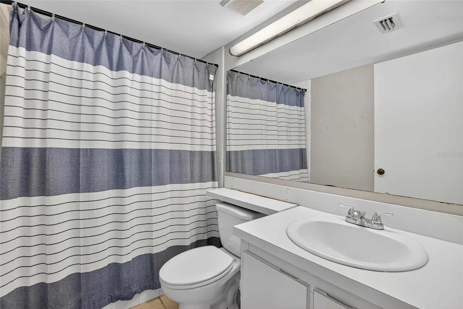 Image 19 of 59 For 1225 Pine Ridge Circle W A2