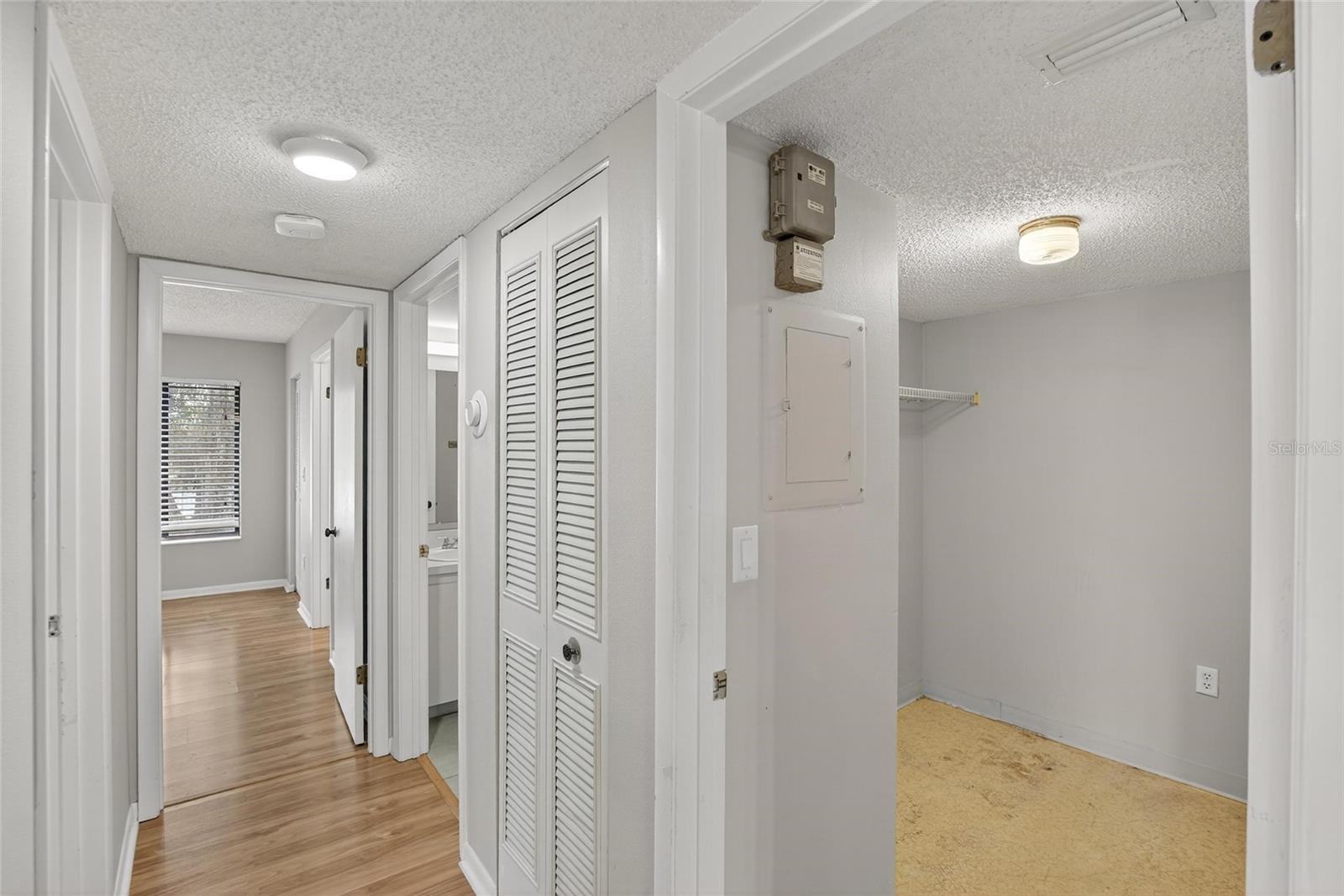Image 35 of 59 For 1225 Pine Ridge Circle W A2