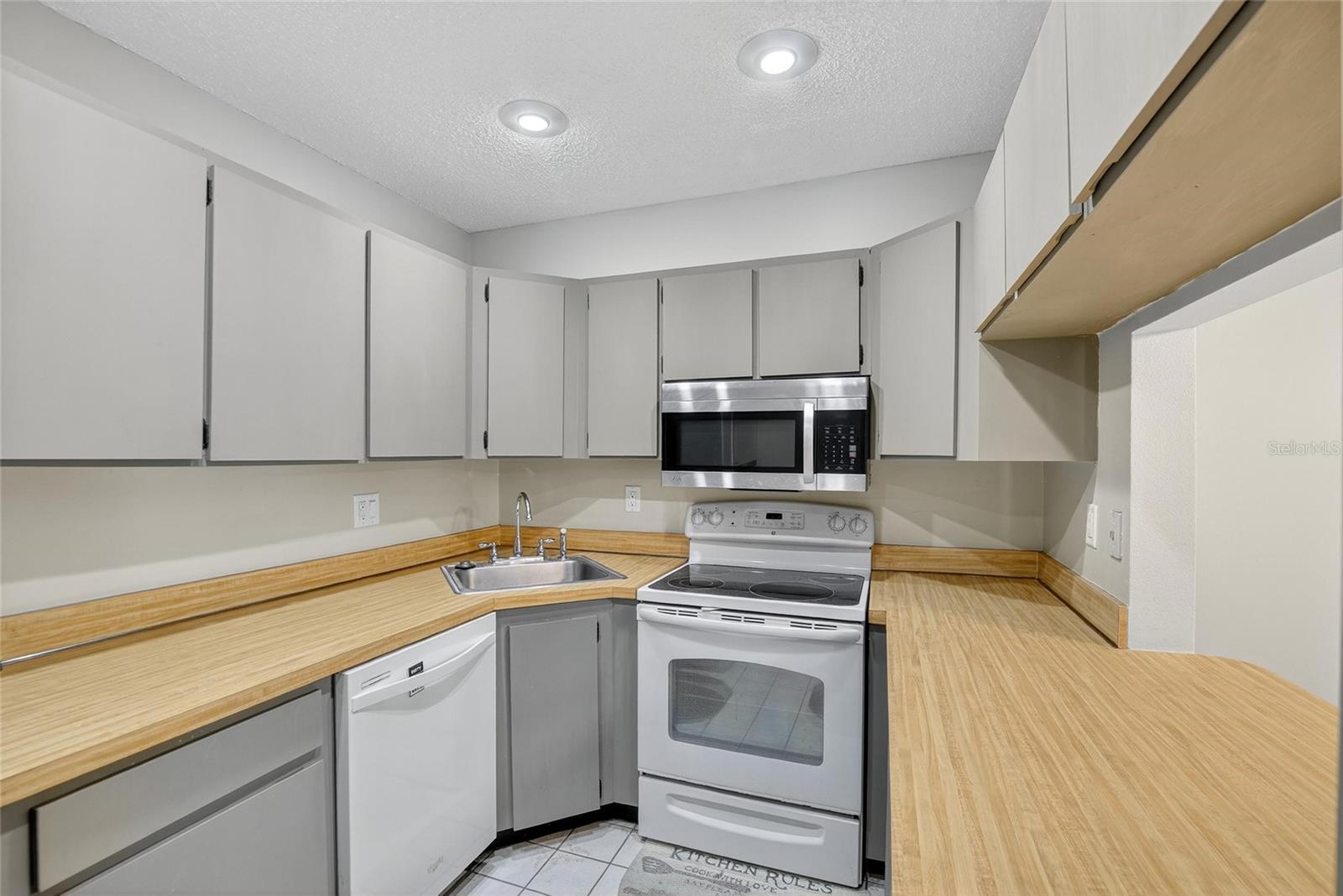 Image 41 of 59 For 1225 Pine Ridge Circle W A2