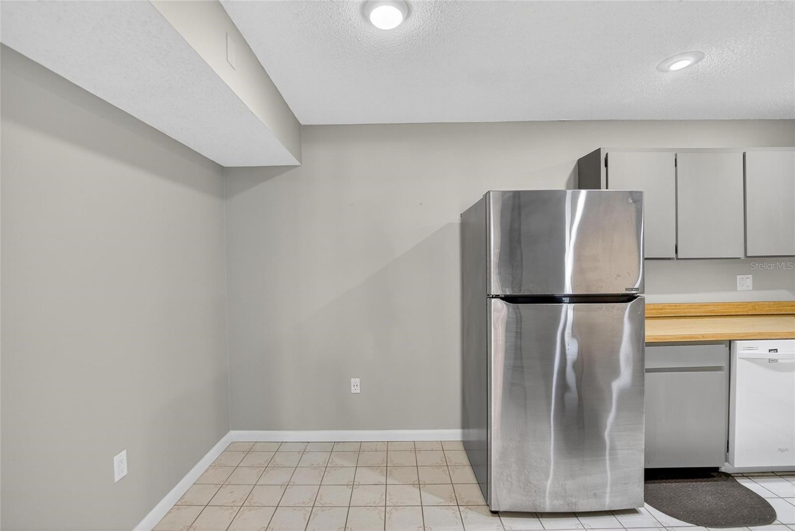 Image 43 of 59 For 1225 Pine Ridge Circle W A2