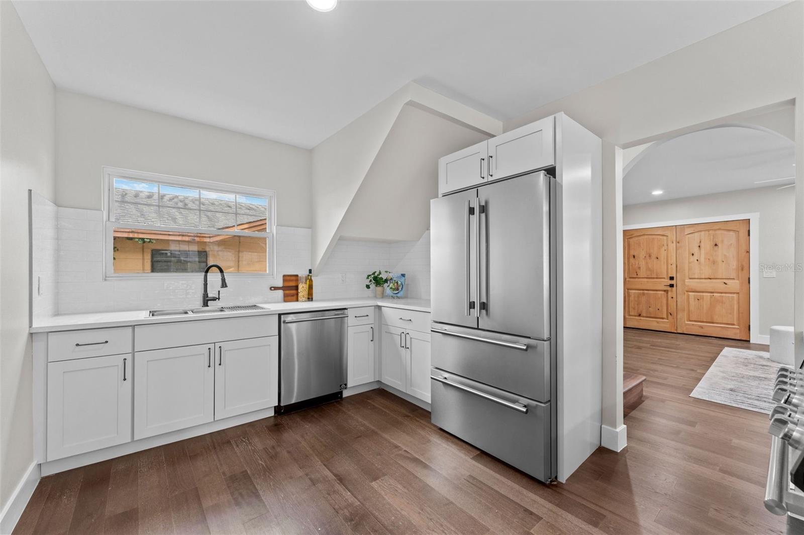 Image 11 of 37 For 851 37th Avenue S