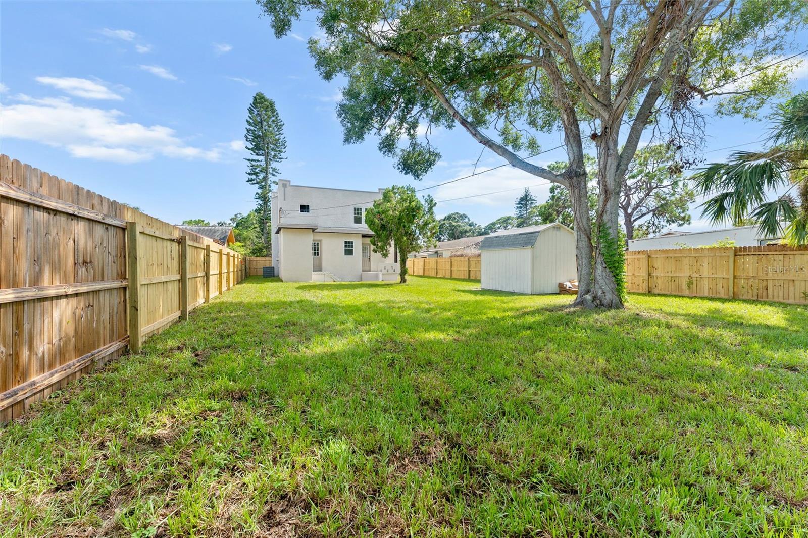 Image 31 of 37 For 851 37th Avenue S
