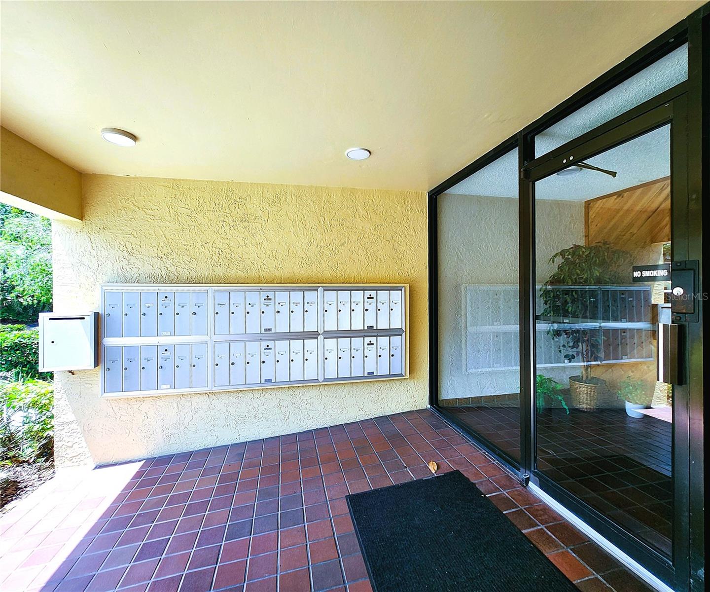 Image 4 of 26 For 13602 Village Drive 1209