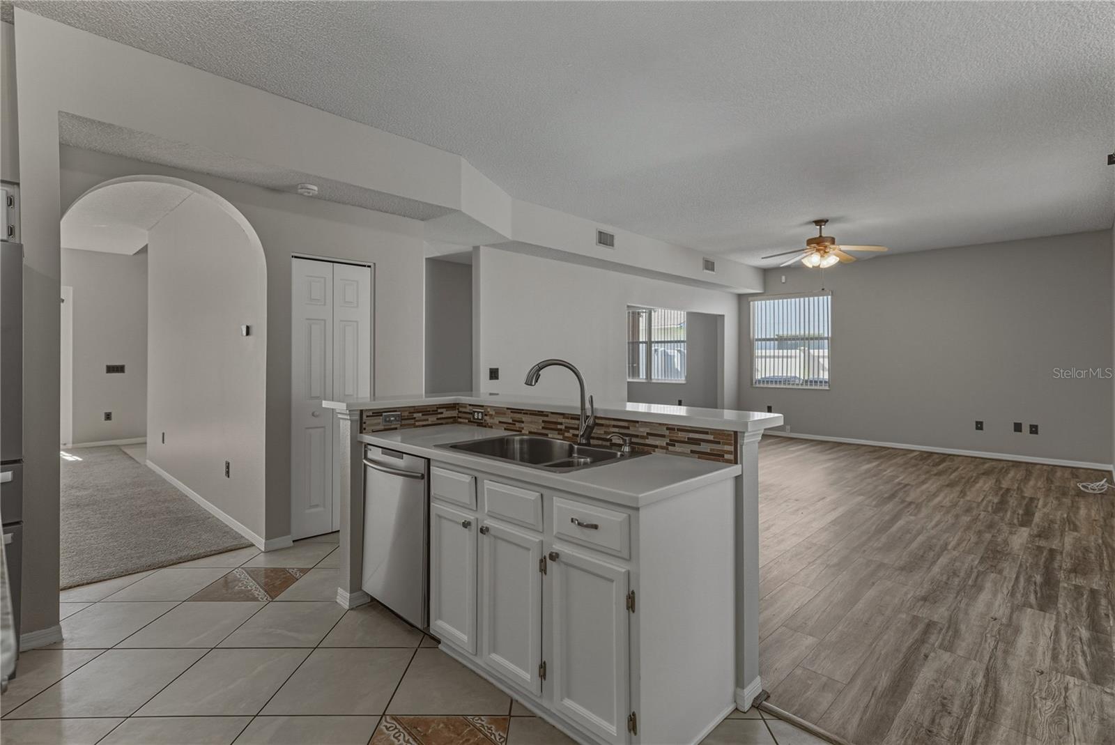 Image 14 of 71 For 1751 Split Fork Drive