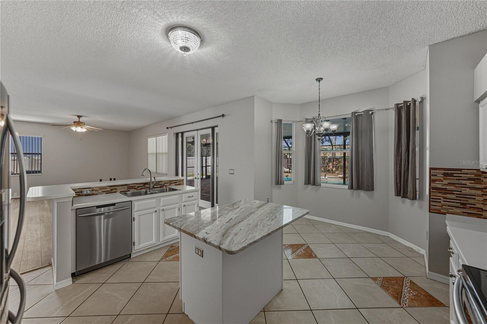 Image 17 of 71 For 1751 Split Fork Drive