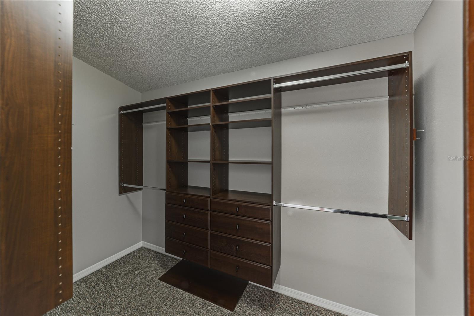 Image 39 of 71 For 1751 Split Fork Drive