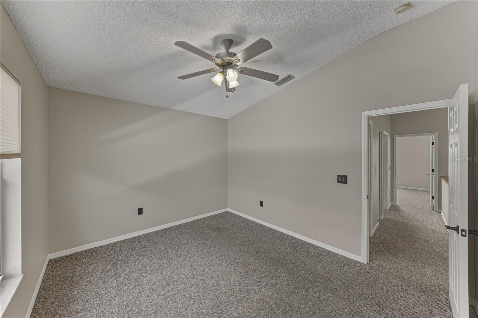 Image 52 of 71 For 1751 Split Fork Drive