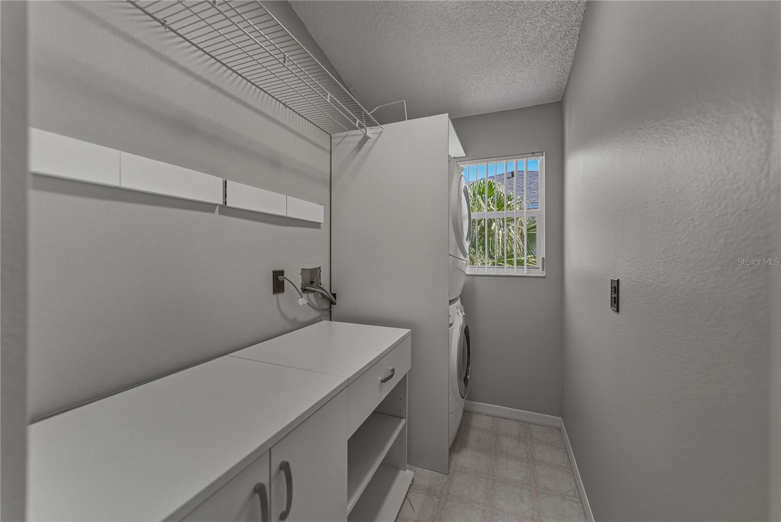 Image 55 of 71 For 1751 Split Fork Drive