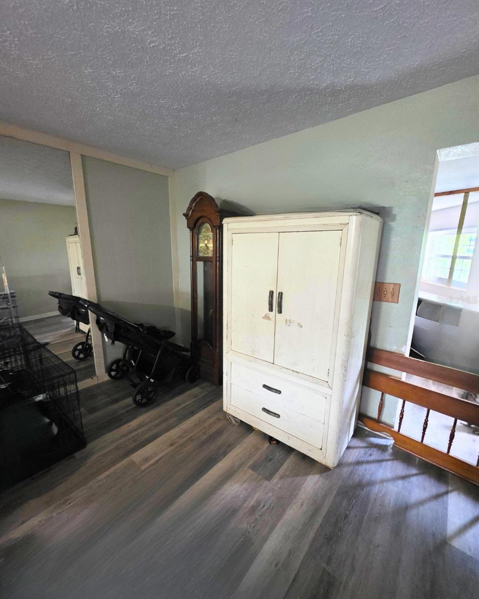 Image 4 of 13 For 10626 25th Street