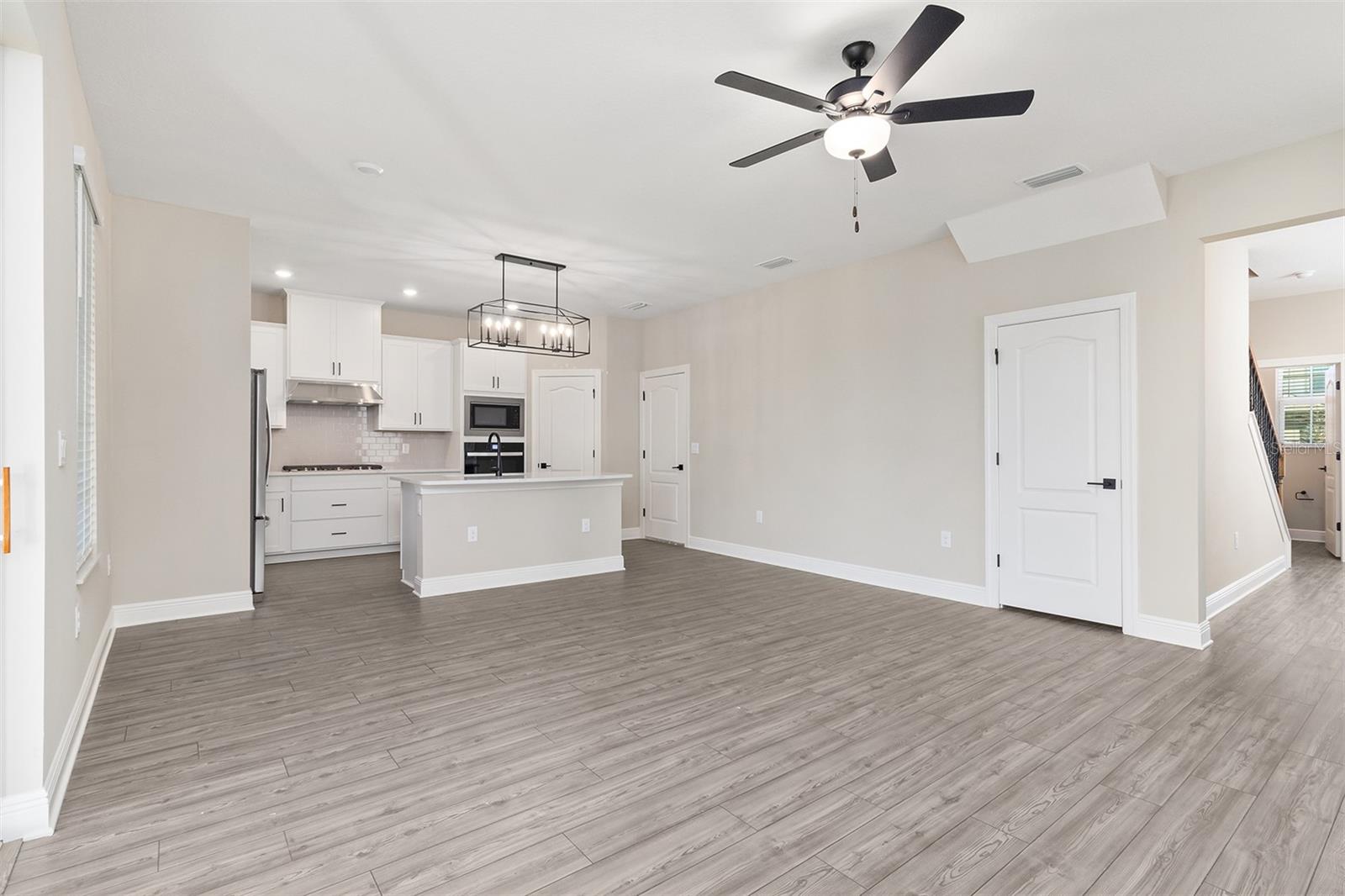 Image 2 of 7 For 7669 Somersworth Drive