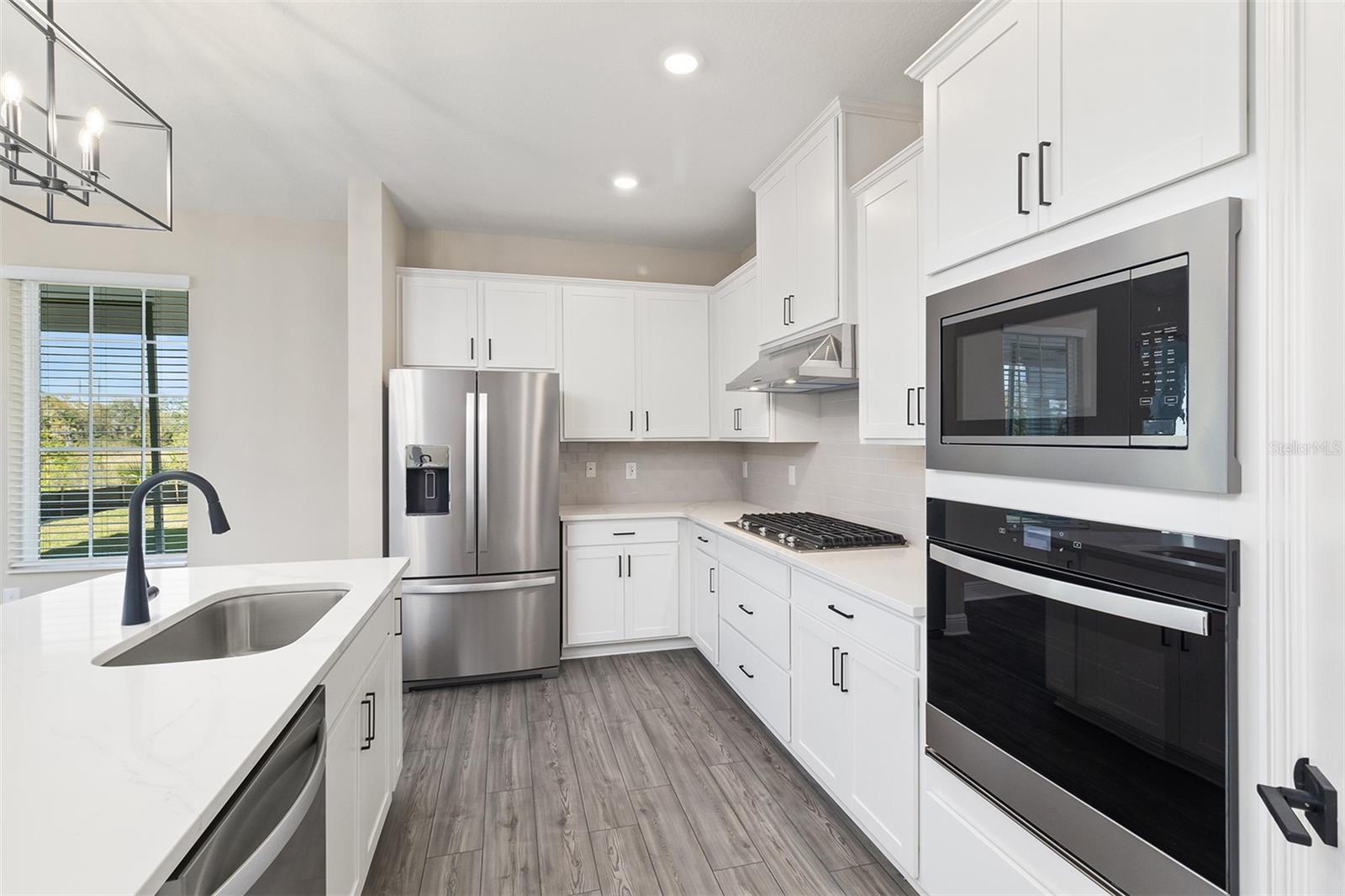 Image 3 of 7 For 7669 Somersworth Drive