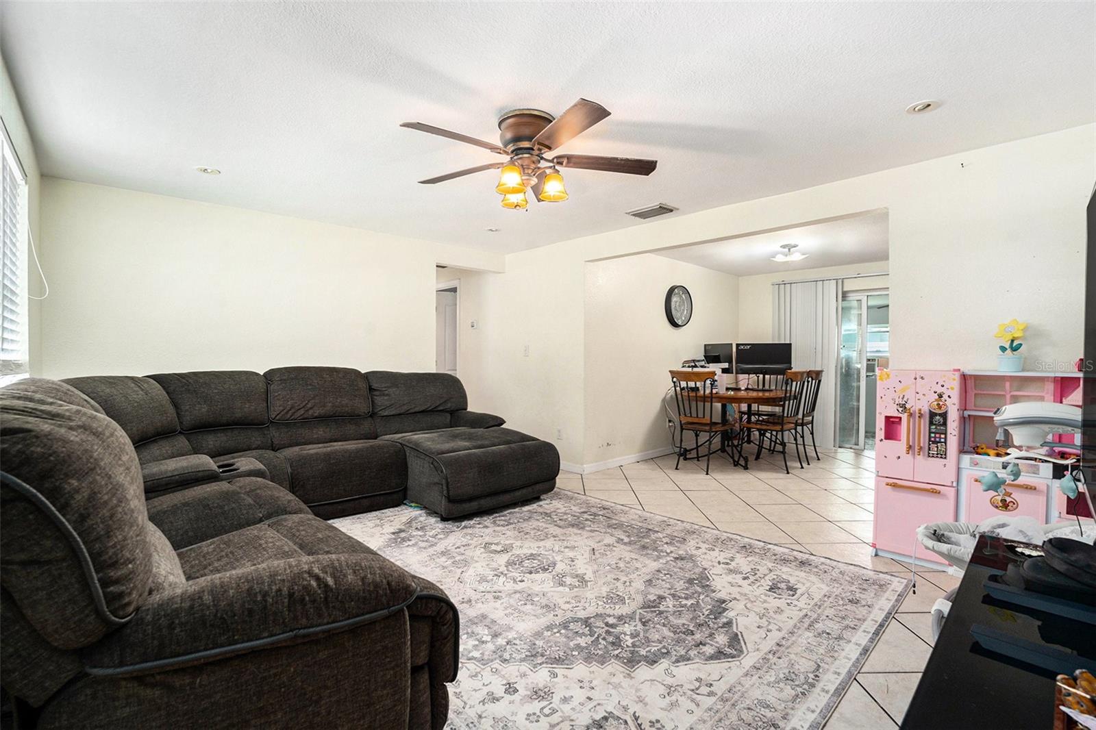 Image 4 of 32 For 14946 54th Way N