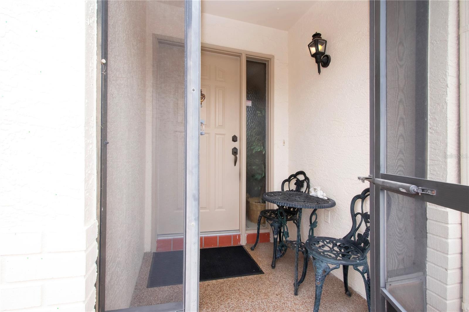 Image 6 of 45 For 2204 Hartlebury Way 460