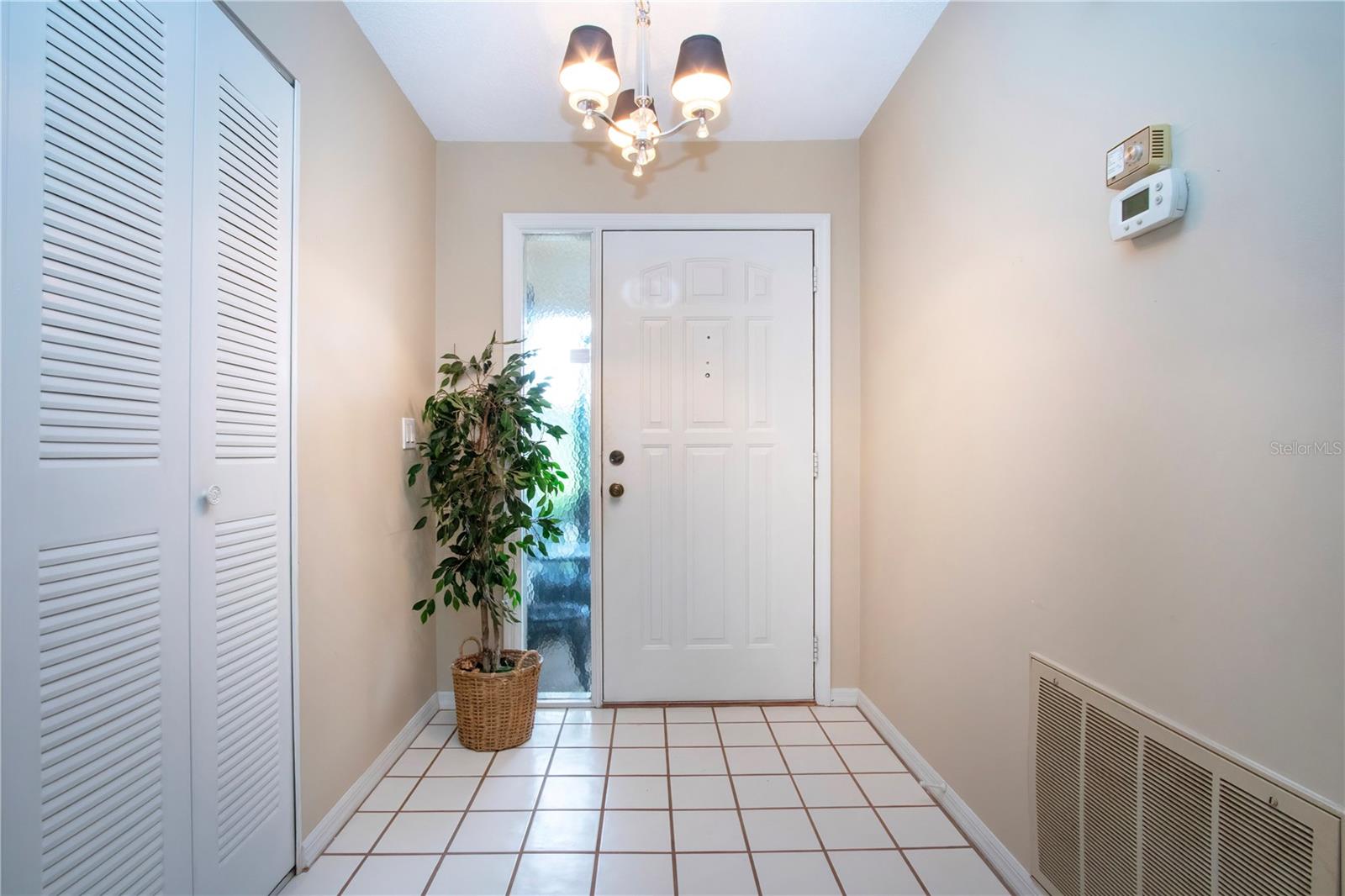 Image 7 of 45 For 2204 Hartlebury Way 460