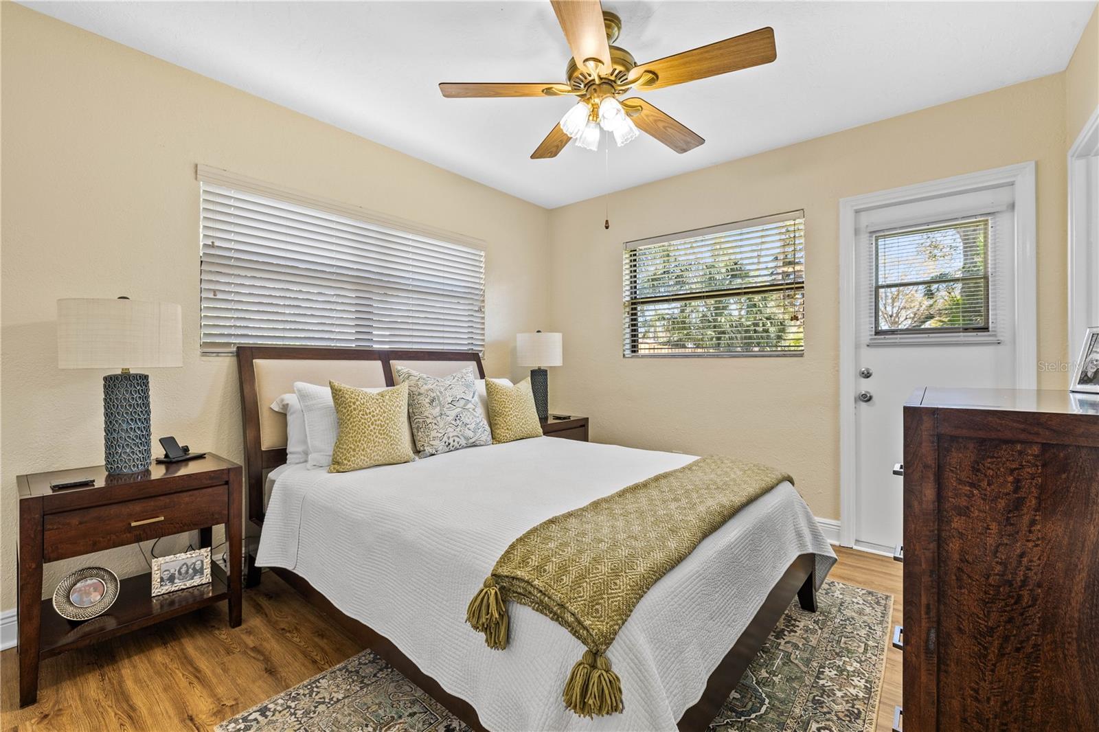 Image 15 of 34 For 4526 Clark Avenue