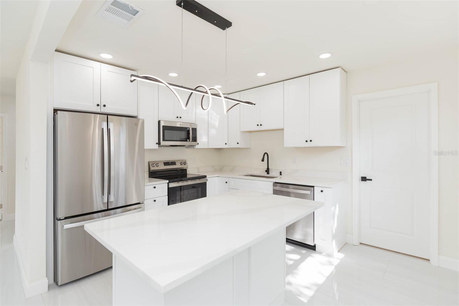 Image 13 of 50 For 4083 31st Avenue N