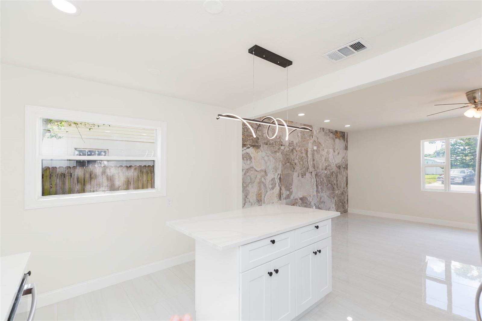 Image 15 of 50 For 4083 31st Avenue N
