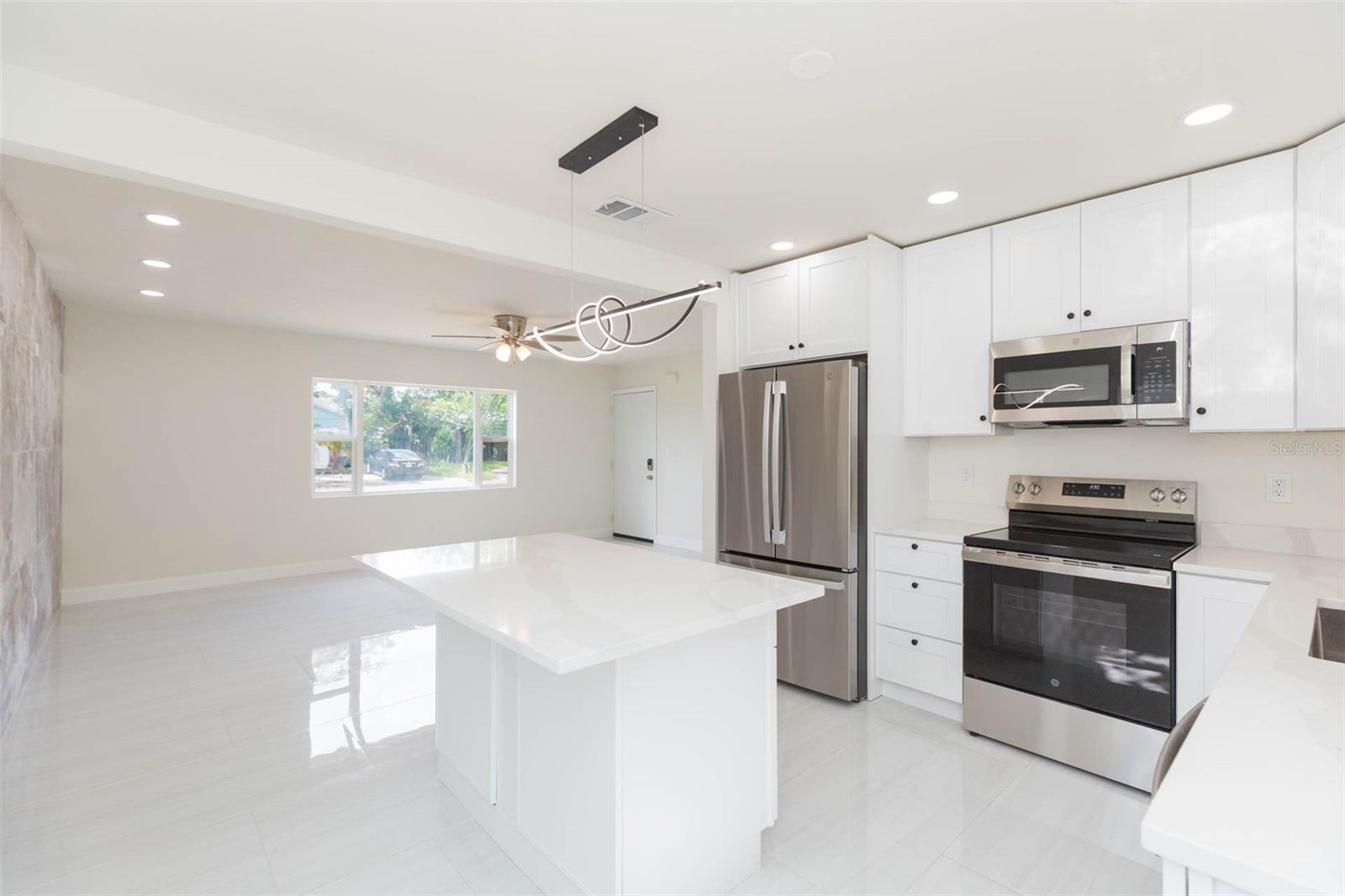 Image 16 of 50 For 4083 31st Avenue N